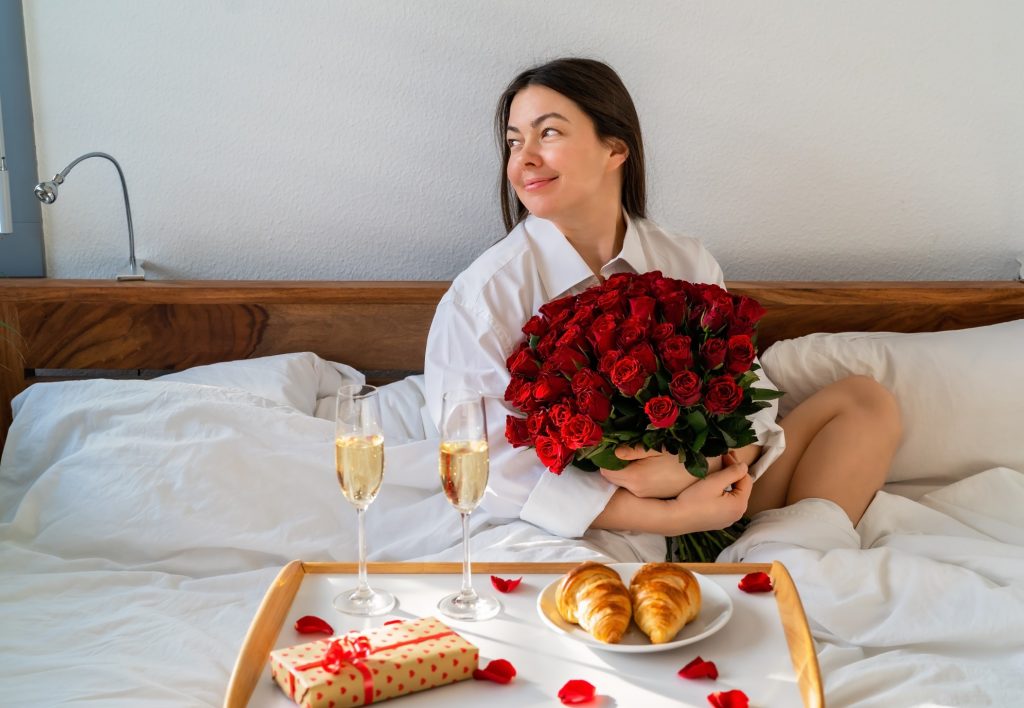 Presentes de aniversário para mulheres, caixa de presente de aniversário  feminina, cesta de presente de feliz aniversário, ideias de presente de  aniversário para mulheres, para ela, esposa, tia, mãe, namorada, irmã,  amiga